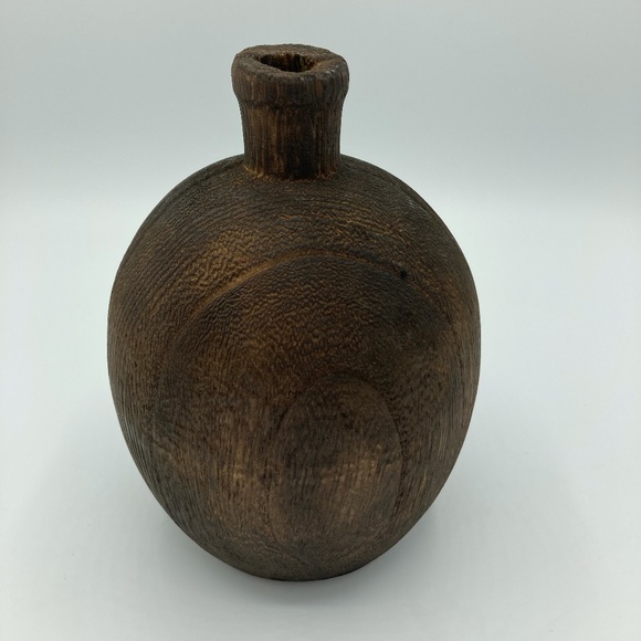 Decorative wood bud vase and stem - Picture 2 of 4